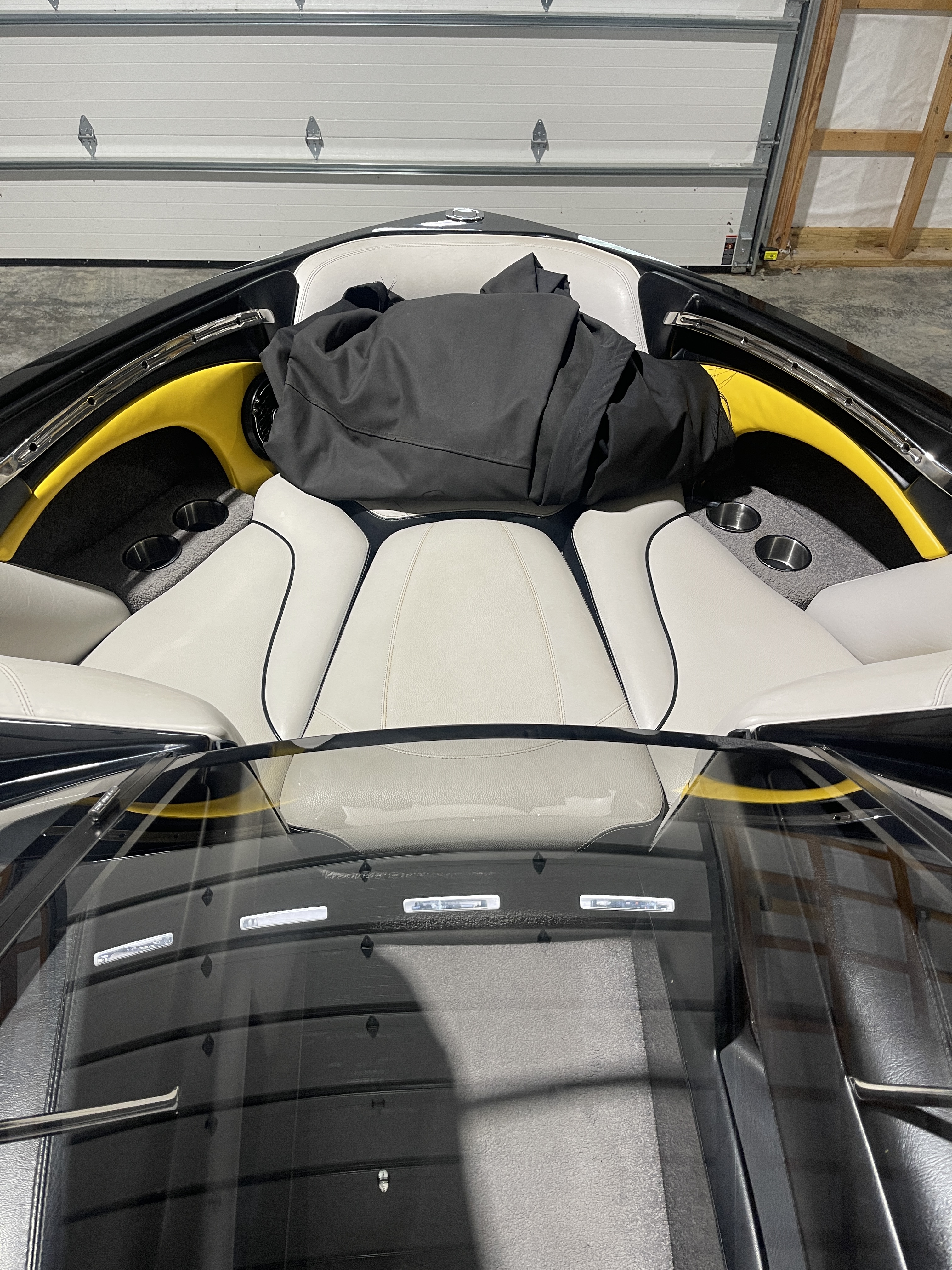 2009 Malibu VLX aka Bumble Bee Icon